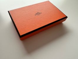 Elegante Hermès-Box (klein) original - 8,5 × 13 × 2,5  - TOP